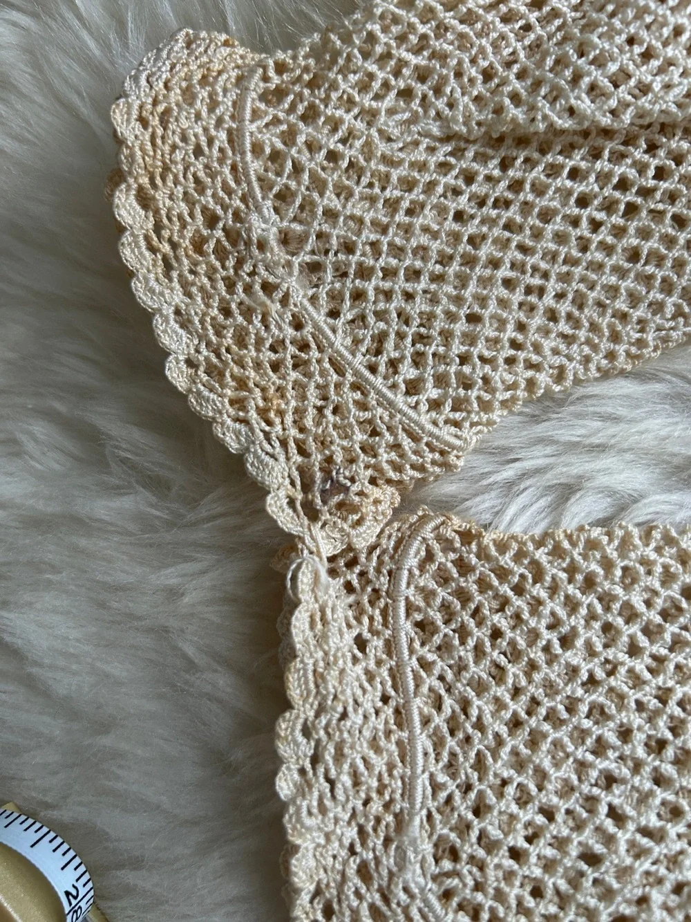 Vintage handmade Crochet Lace Ladies Gloves in Beige